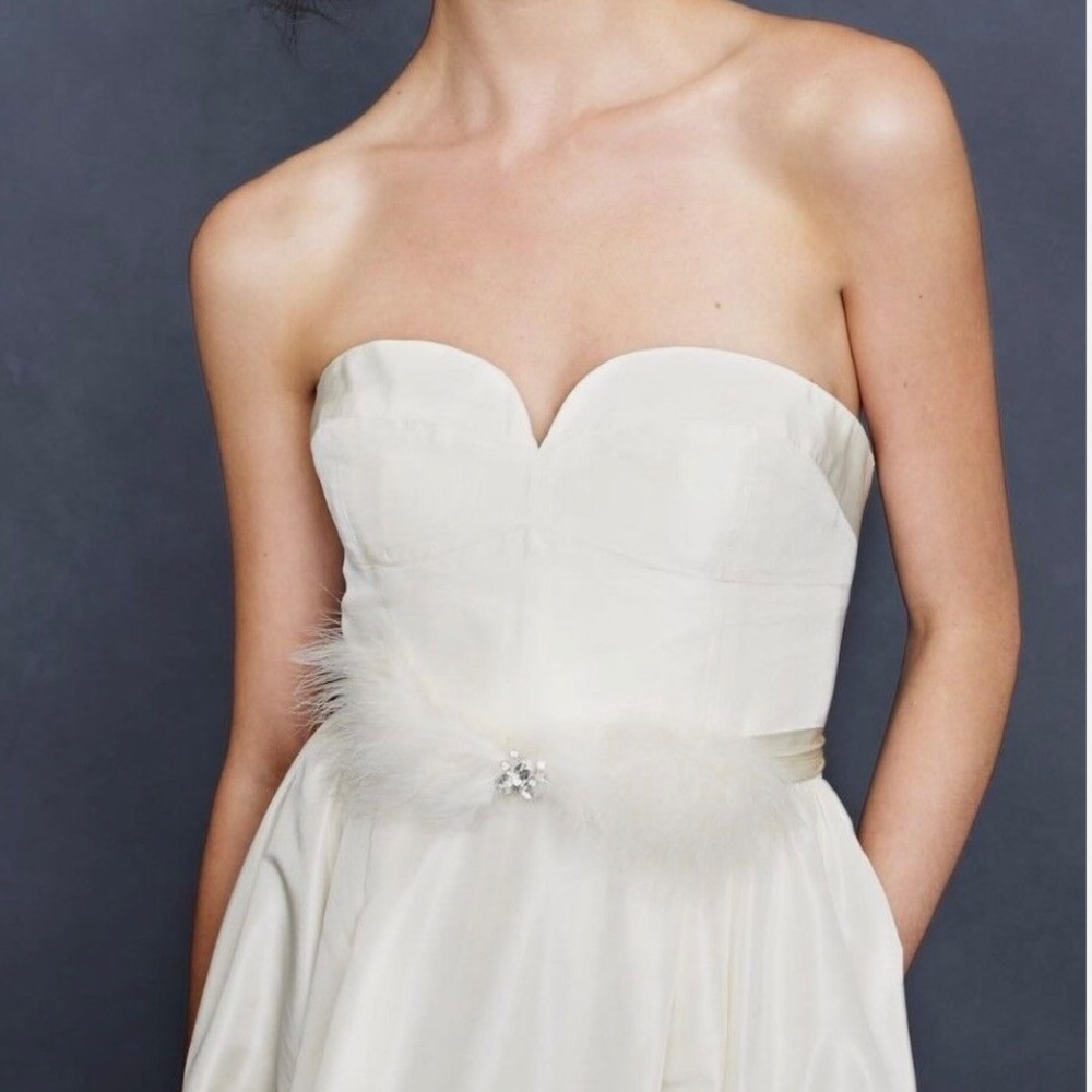 J.CREW COLLECTION SILK WEDDING SASH WITH FEATHER BOW. COLOR: IVORY.